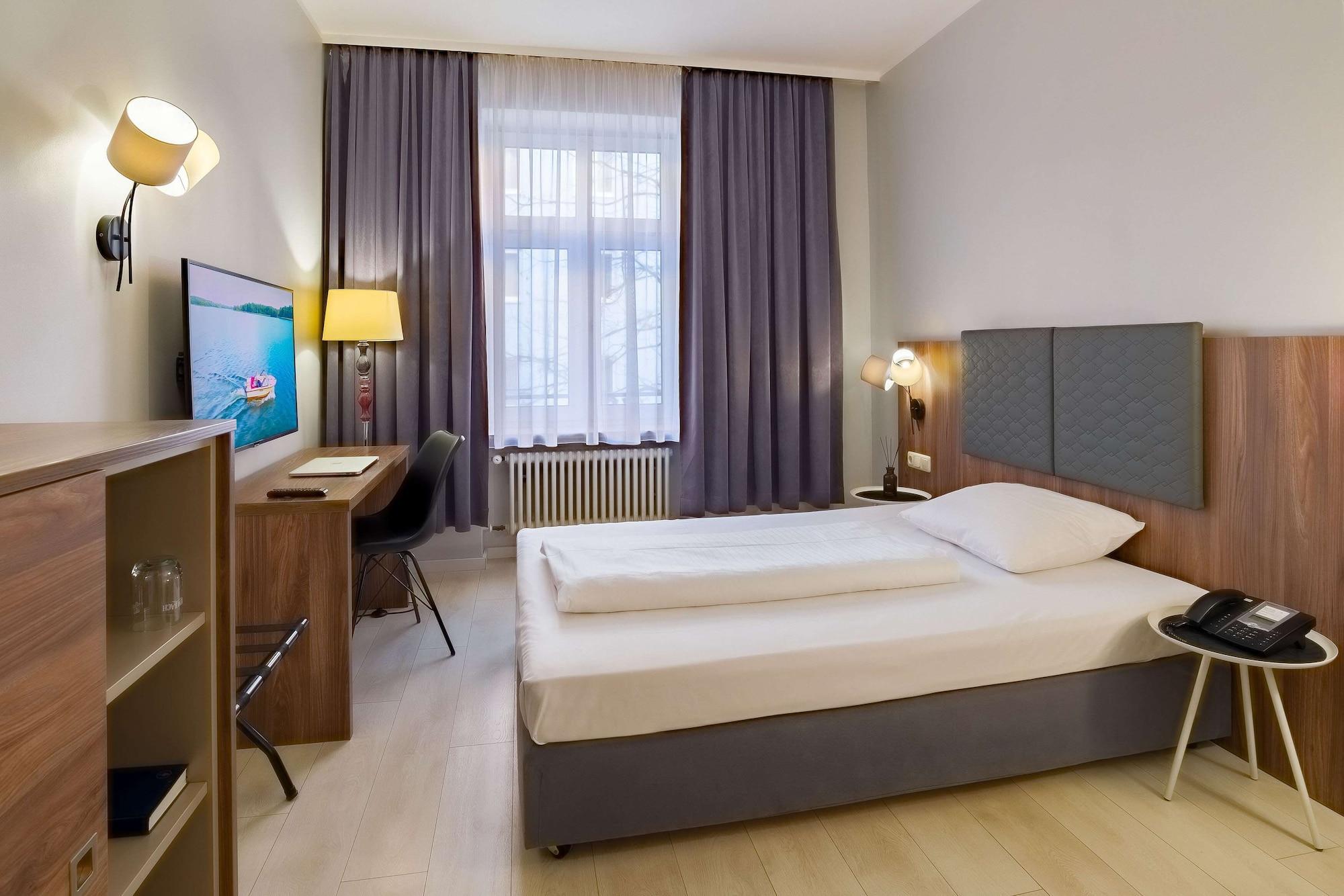 Hotel Astor Мюнхен Экстерьер фото