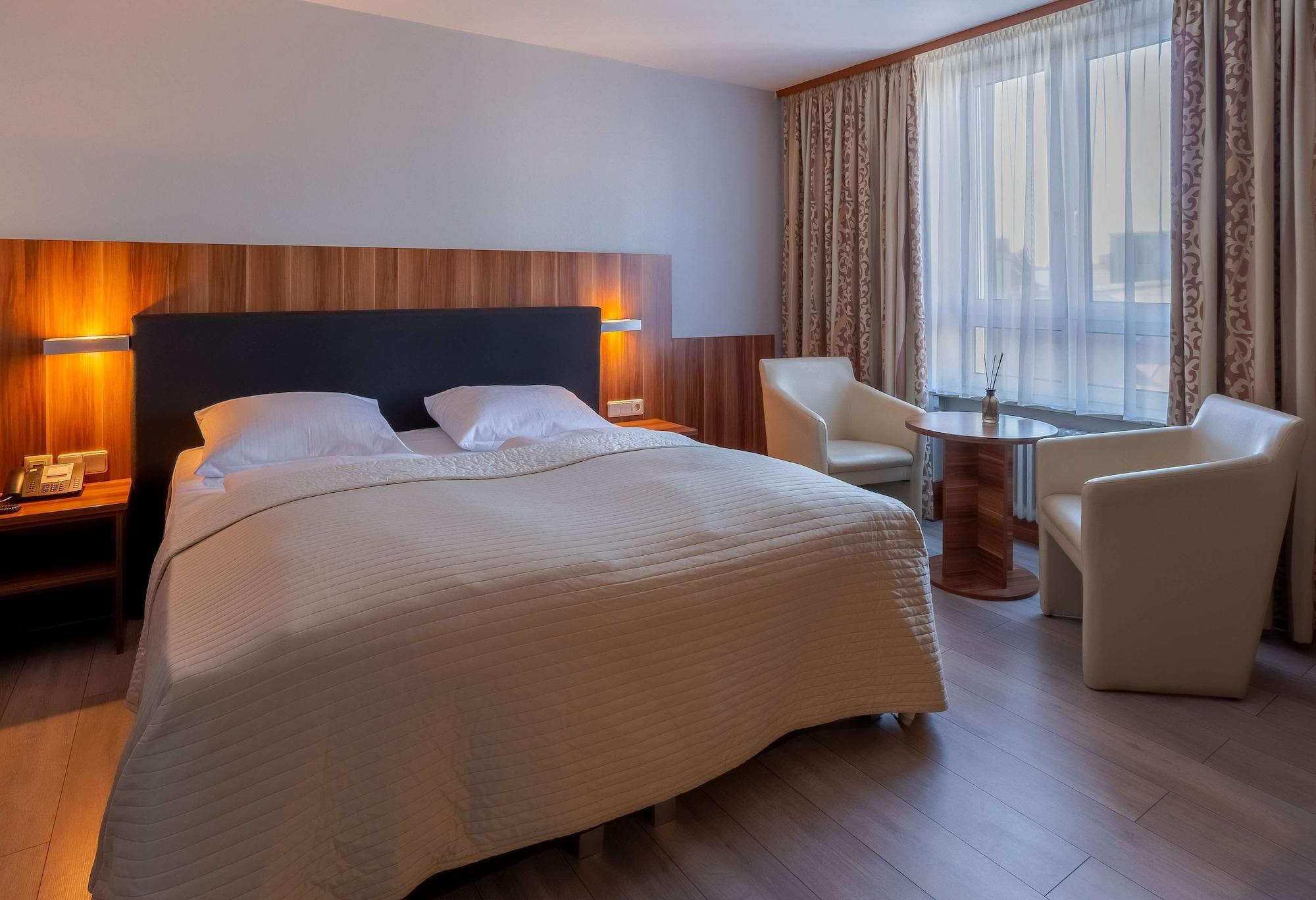 Hotel Astor Мюнхен Экстерьер фото
