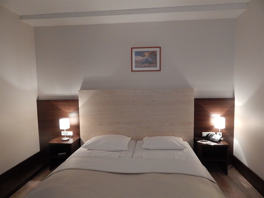 Hotel Astor Мюнхен Экстерьер фото