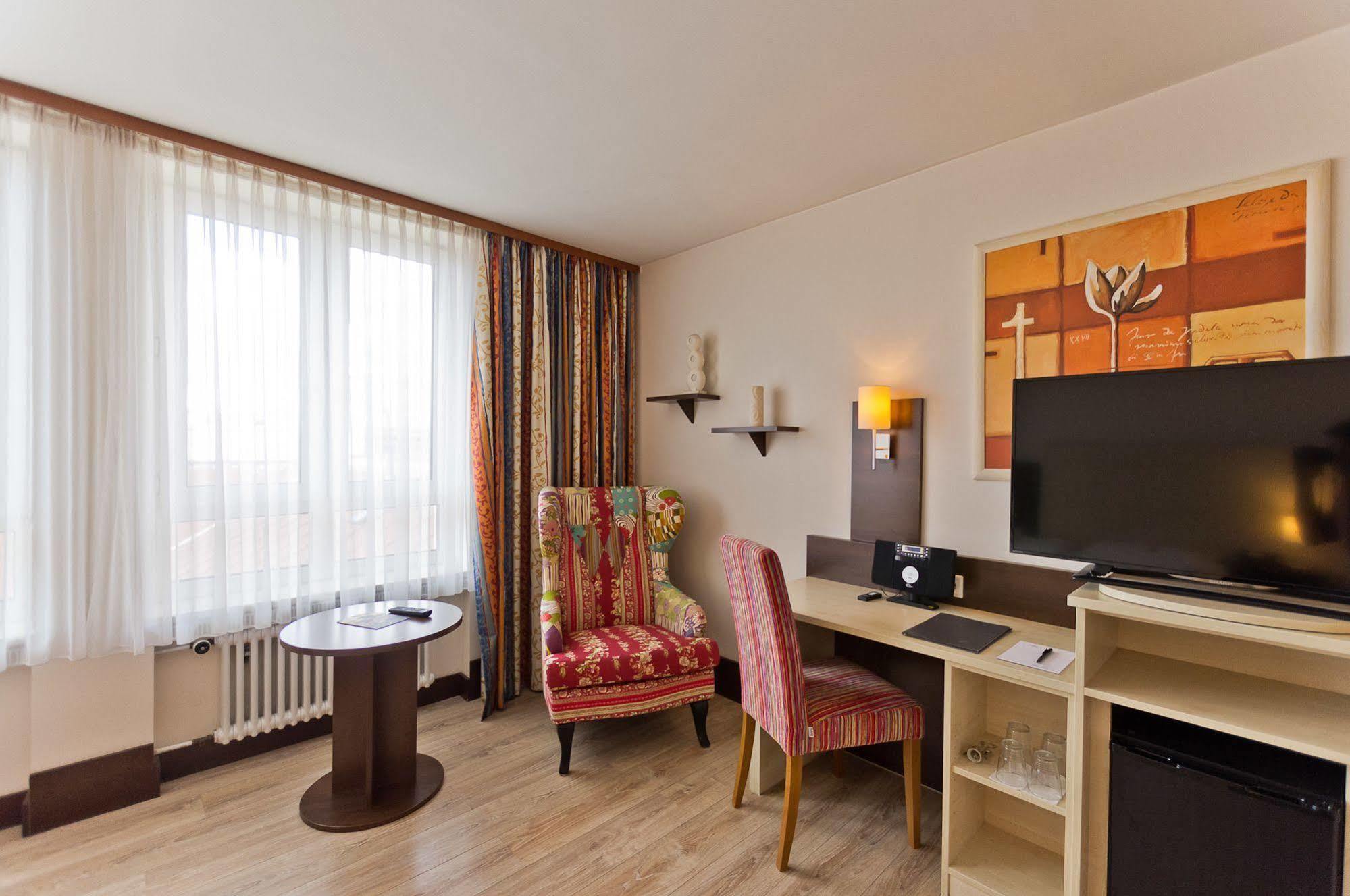 Hotel Astor Мюнхен Экстерьер фото